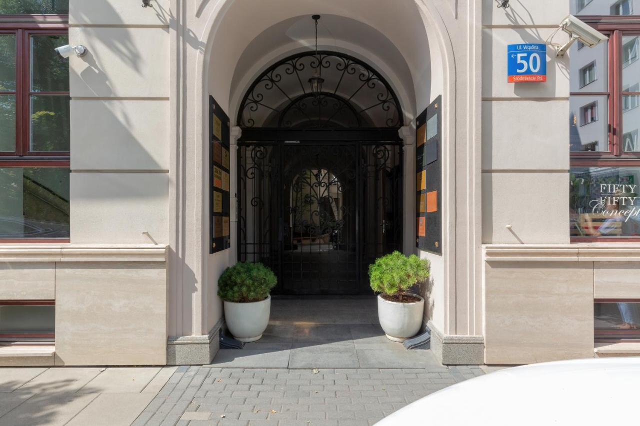 Residence On Wspolna Str. Apartment Warsaw By Renters Bagian luar foto